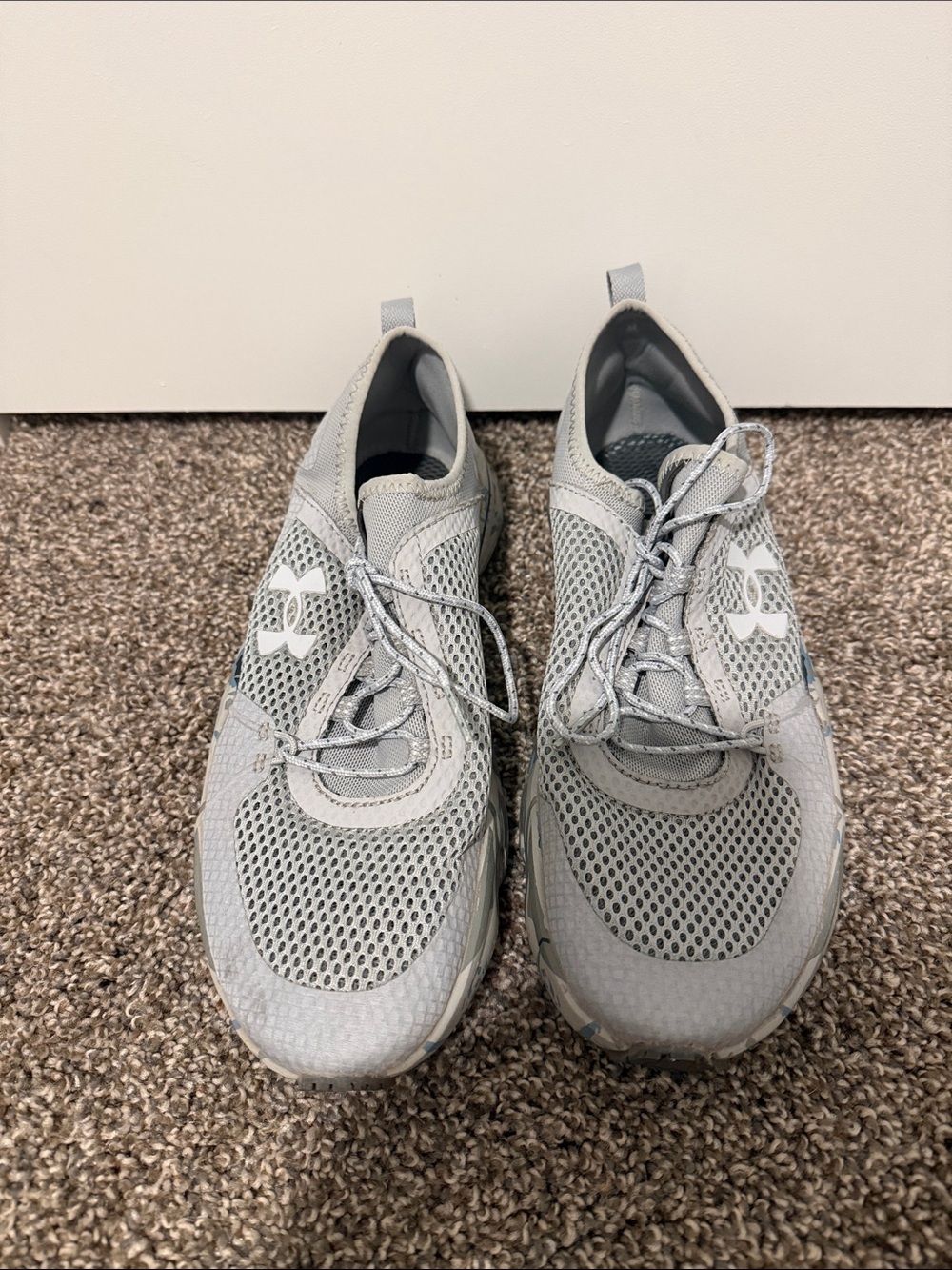 Under Armour Men's Light Gray Mesh Athletic Sneakers